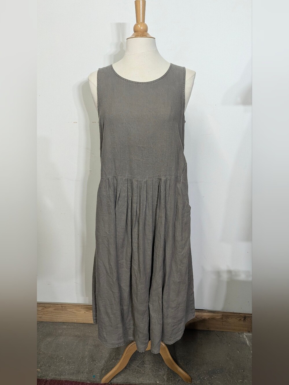 Sleeveless Linen Scandi Midi Dress in Greige Mushroom Jumper Style L